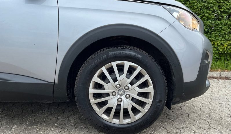 
								Peugeot 3008 1,2 e-THP 130 Allure 5d full									