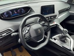 
										Peugeot 3008 1,2 e-THP 130 Allure 5d full									