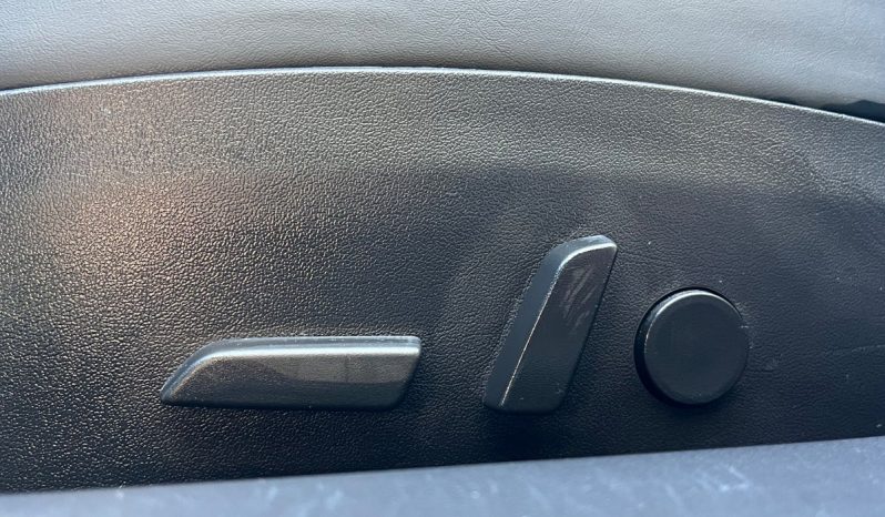 
								Tesla Model 3 Long Range AWD 4d full									