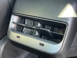 
										Tesla Model 3 Long Range AWD 4d full									
