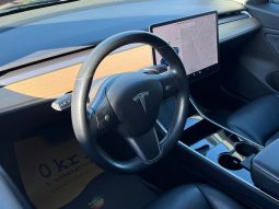 
										Tesla Model 3 Long Range AWD 4d full									