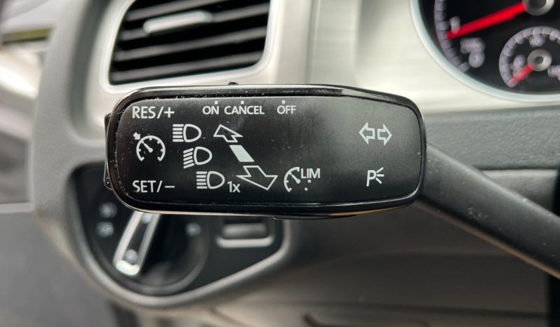 
								VW Golf VII 1,4 TSi 122 Highline Variant DSG BMT 5d full									