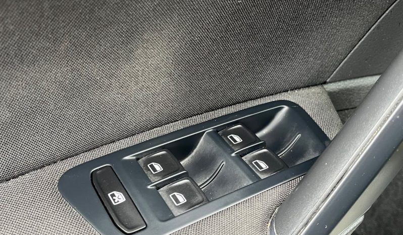 
								VW Golf VII 1,4 TSi 122 Highline Variant DSG BMT 5d full									