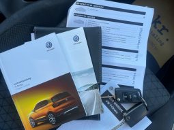 
										VW T-Cross 1,0 TSi 115 Style 5d full									