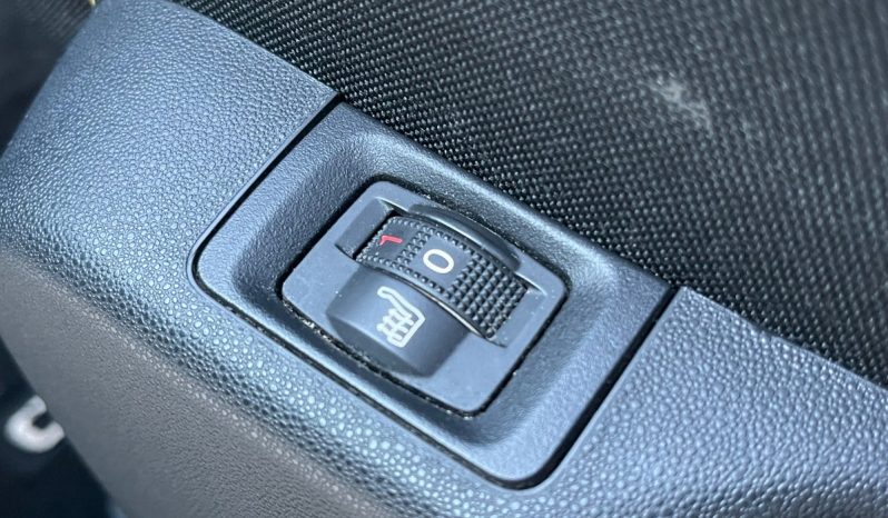 
								Citroën C3 1,2 PureTech 83 Shine 5d full									