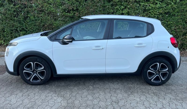 
								Citroën C3 1,2 PureTech 83 Shine 5d full									