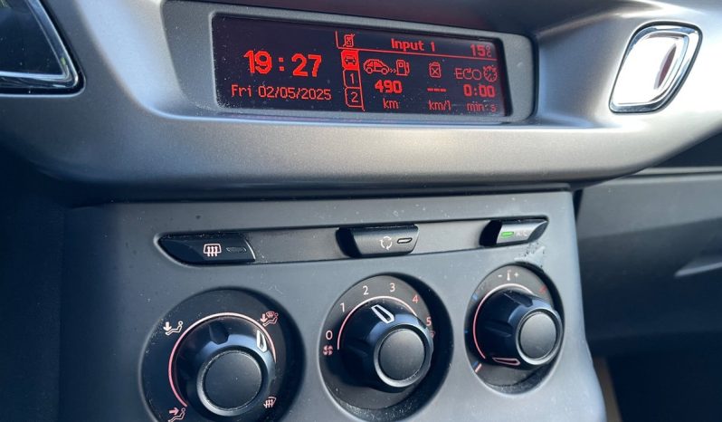 
								Citroën C3 1,2 VTi 82 Seduction ETG 5d full									