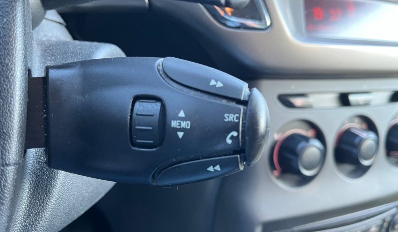 
								Citroën C3 1,2 VTi 82 Seduction ETG 5d full									