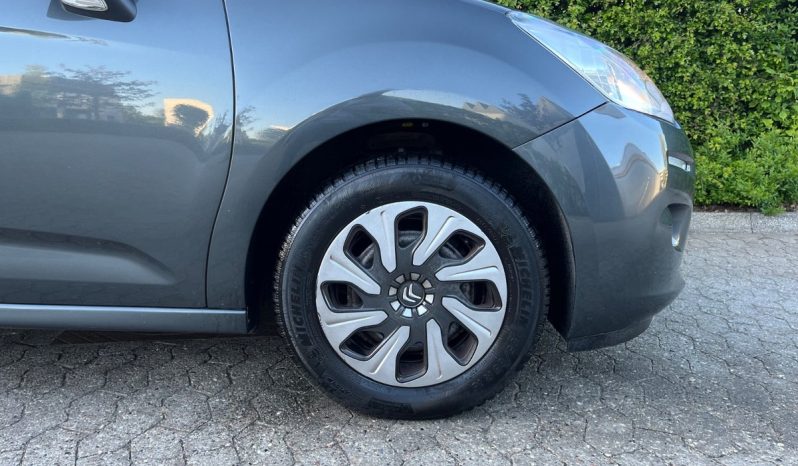 
								Citroën C3 1,2 VTi 82 Seduction ETG 5d full									