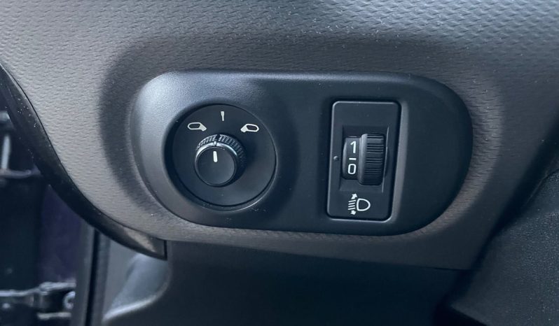
								Citroën C4 Cactus 1,2 PureTech 82 Shine ETG 5d full									