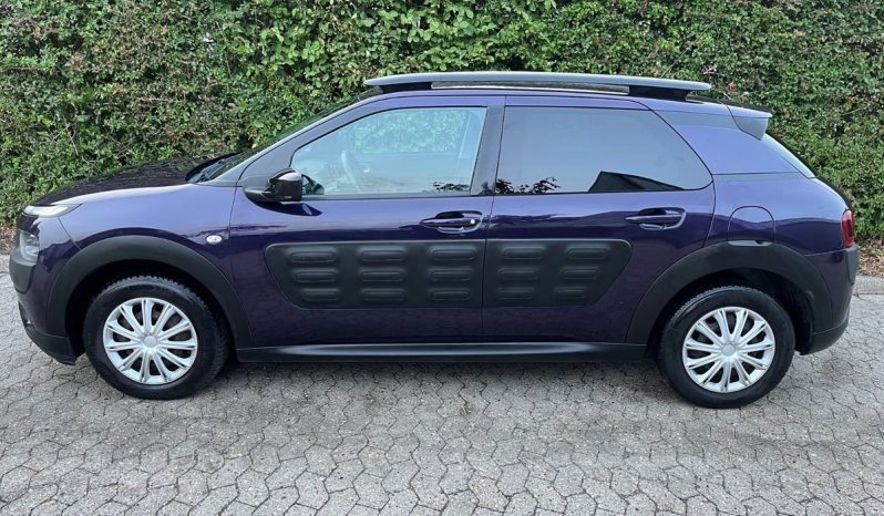 
								Citroën C4 Cactus 1,2 PureTech 82 Shine ETG 5d full									
