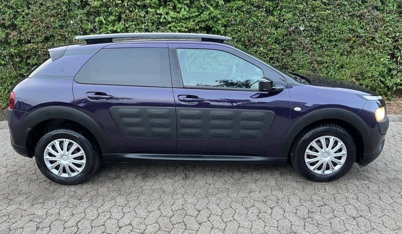 
								Citroën C4 Cactus 1,2 PureTech 82 Shine ETG 5d full									