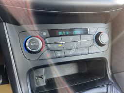 
										Ford Focus 1,0 SCTi 125 Titanium stc. 5d full									
