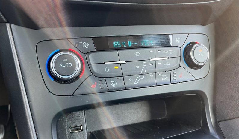 
								Ford Focus 1,0 SCTi 125 Titanium stc. 5d full									