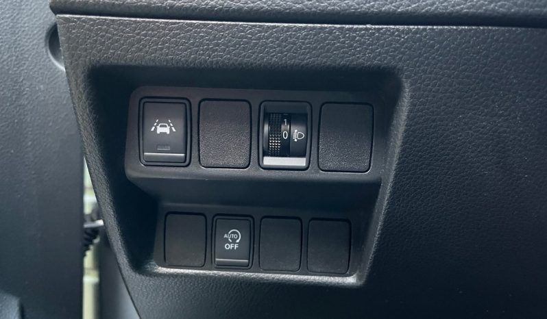 
								Nissan Qashqai 1,2 Dig-T 115 Acenta 5d full									