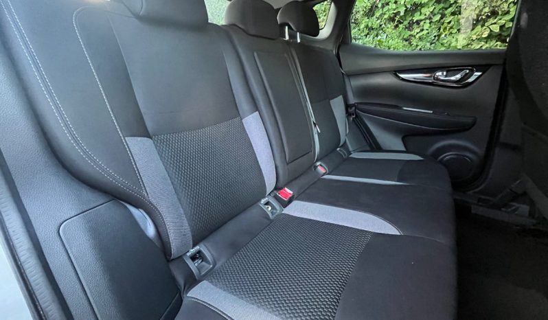 
								Nissan Qashqai 1,2 Dig-T 115 Acenta 5d full									