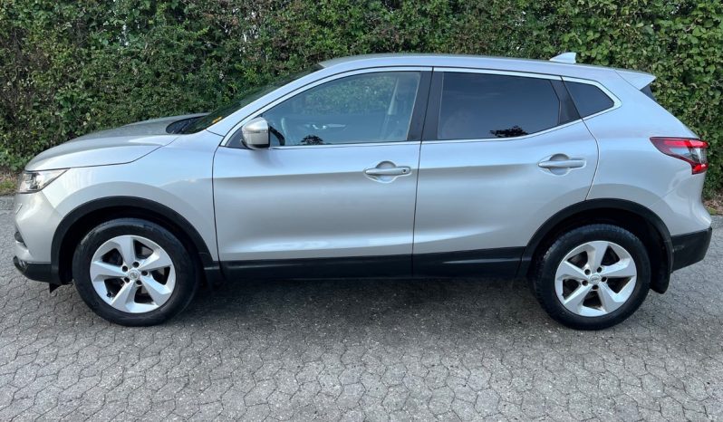 
								Nissan Qashqai 1,2 Dig-T 115 Acenta 5d full									