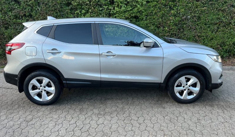 
								Nissan Qashqai 1,2 Dig-T 115 Acenta 5d full									