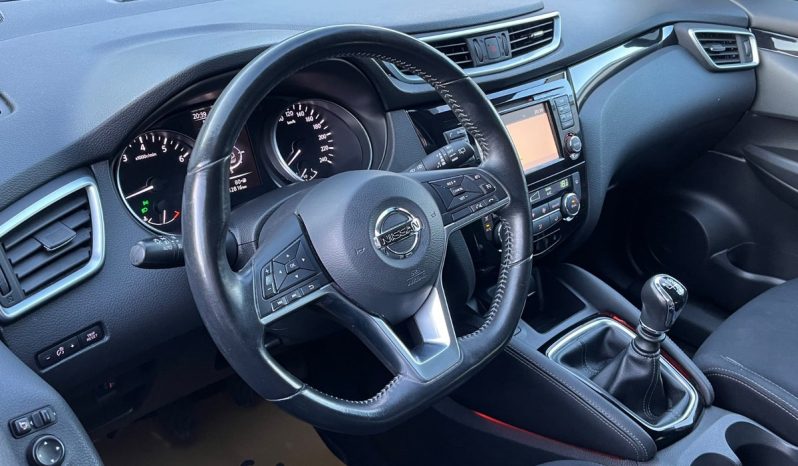 
								Nissan Qashqai 1,2 Dig-T 115 Acenta 5d full									