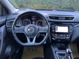 
										Nissan Qashqai 1,2 Dig-T 115 Acenta 5d full									