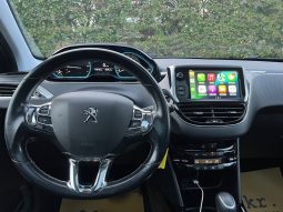 
										Peugeot 2008 1,2 PureTech 110 Allure Sky EAT6 5d full									