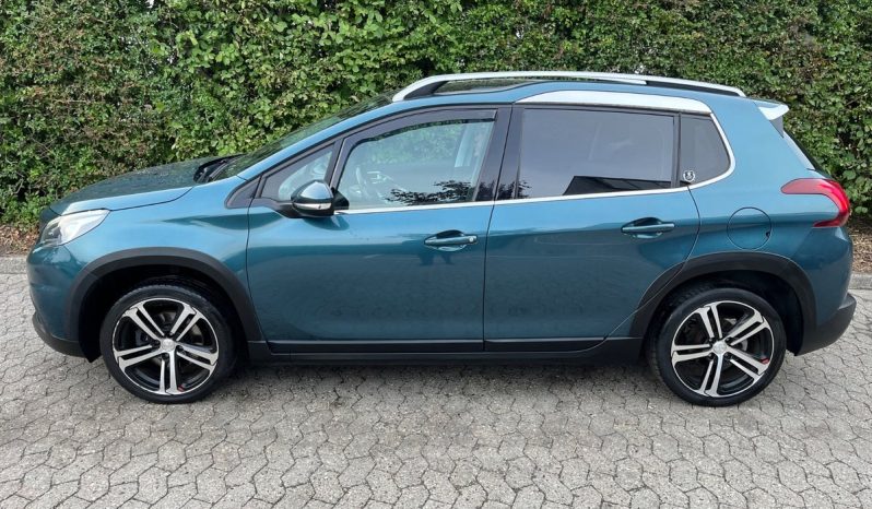 
								Peugeot 2008 1,2 PureTech 110 Allure Sky EAT6 5d full									