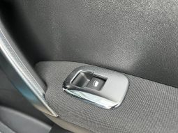 
										Peugeot 2008 1,2 PureTech 110 Allure Sky EAT6 5d full									