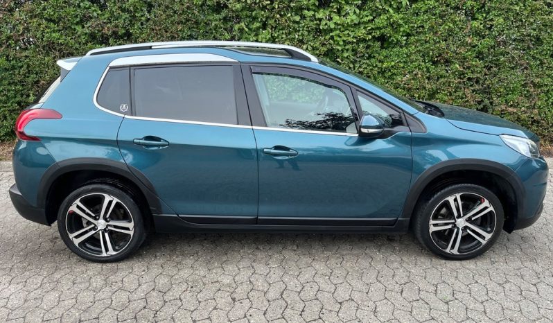
								Peugeot 2008 1,2 PureTech 110 Allure Sky EAT6 5d full									