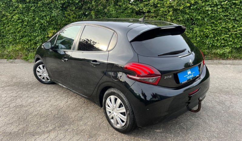 
								Peugeot 208 1,2 VTi 82 Allure 5d full									