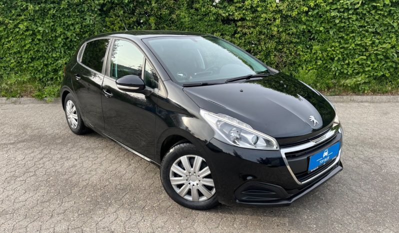 
								Peugeot 208 1,2 VTi 82 Allure 5d full									