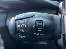 
										Peugeot 3008 1,2 e-THP 130 Allure EAT6 5d full									
