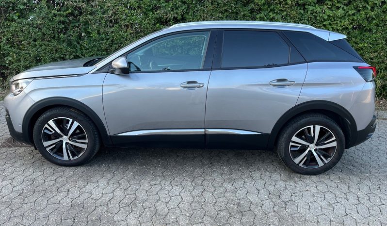 
								Peugeot 3008 1,2 e-THP 130 Allure EAT6 5d full									