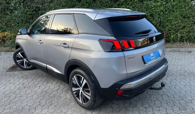 
								Peugeot 3008 1,2 e-THP 130 Allure EAT6 5d full									