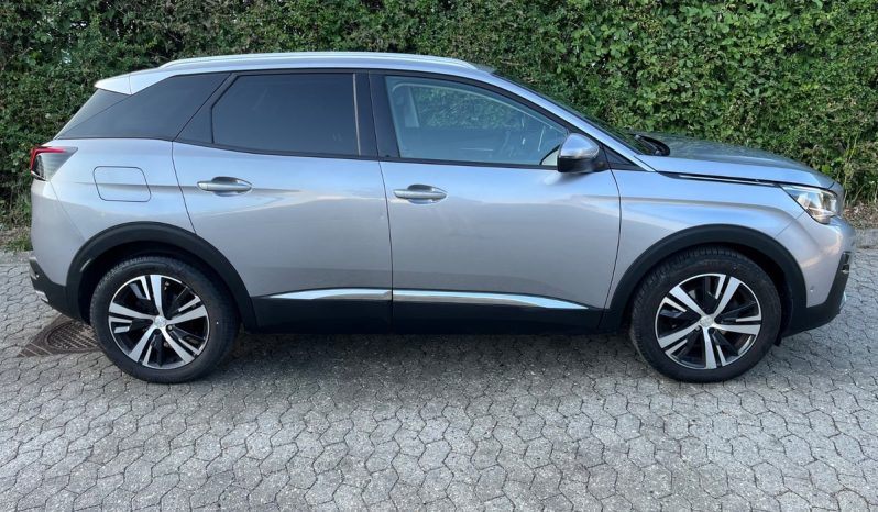 
								Peugeot 3008 1,2 e-THP 130 Allure EAT6 5d full									