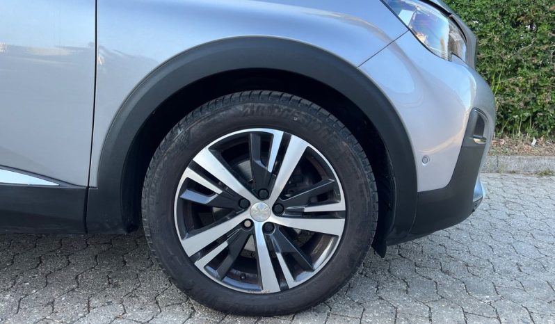 
								Peugeot 3008 1,2 e-THP 130 Allure EAT6 5d full									