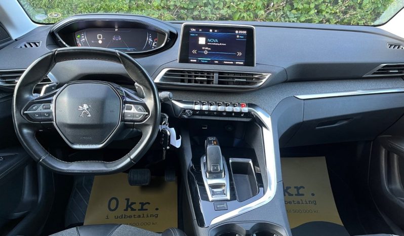 
								Peugeot 3008 1,2 e-THP 130 Allure EAT6 5d full									