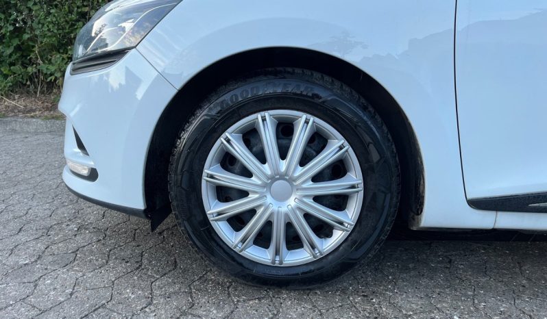 
								Renault Clio IV 0,9 TCe 90 Limited Sport Tourer 5d full									