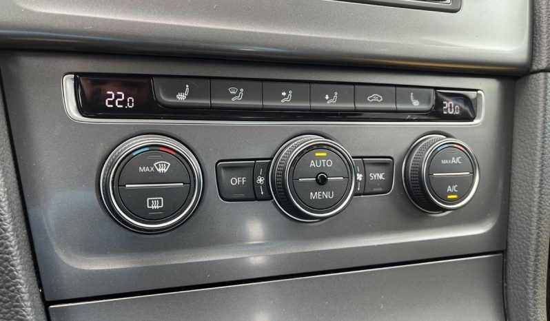 
								VW Golf VII 1,4 TSi 125 Highline Variant DSG BMT 5d full									